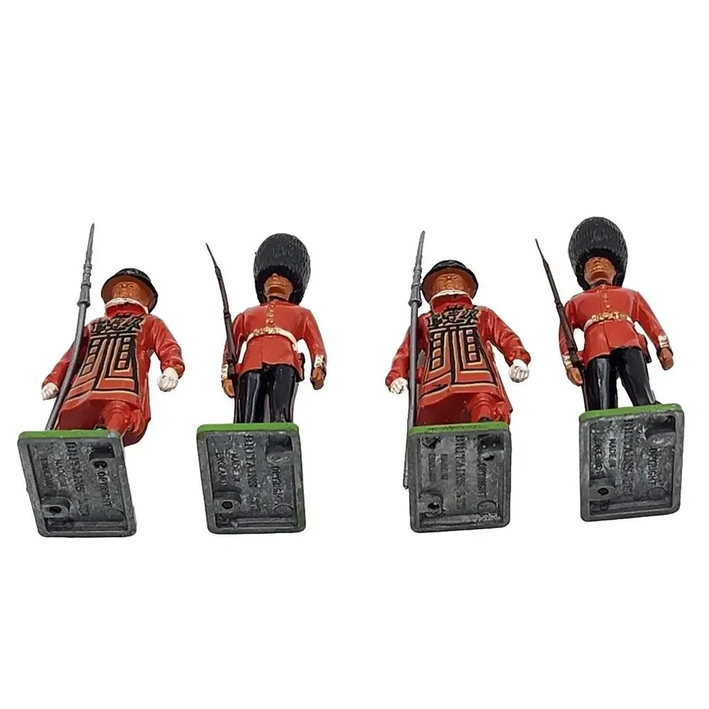 Britains LTD Lead Royal Palace Guard England Red Coat Rare 1970's Lot Of 4 VTG